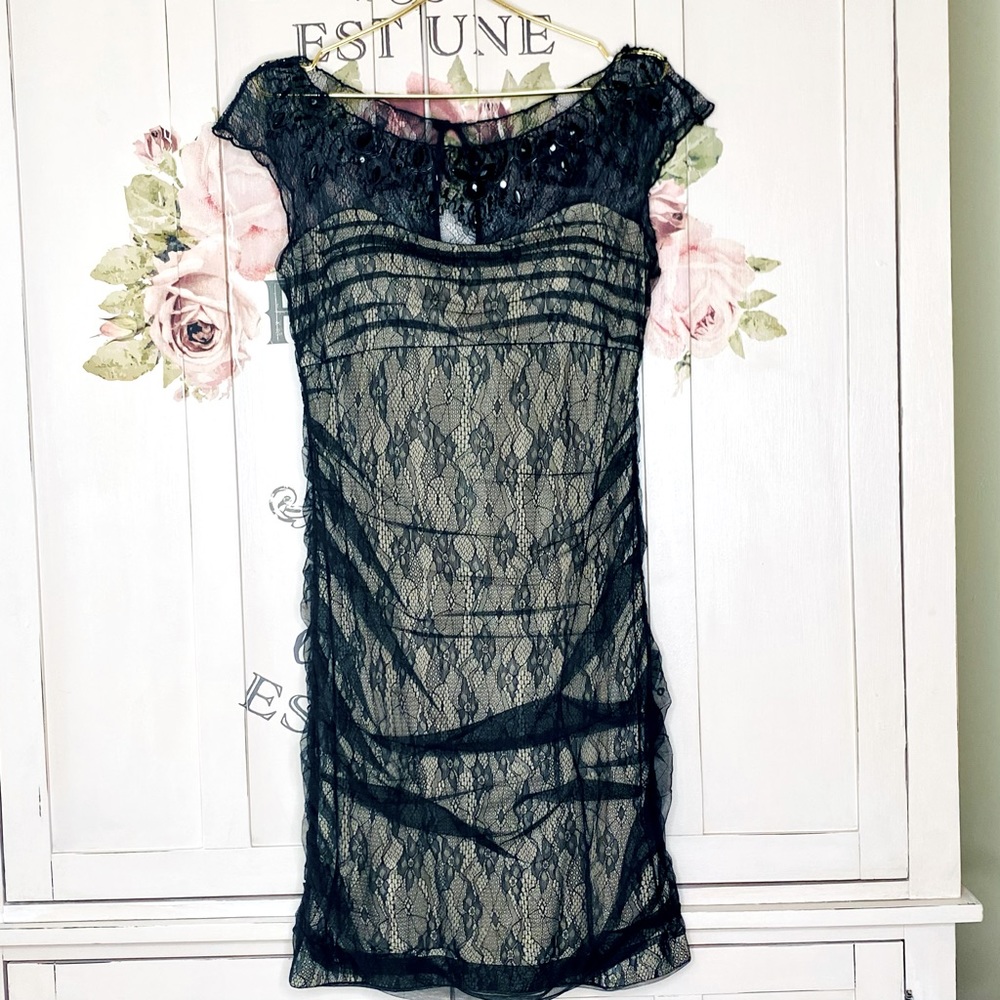 JESSICA SIMPSON Cocktail Dress Black Lace Ruched Knee Length size 8